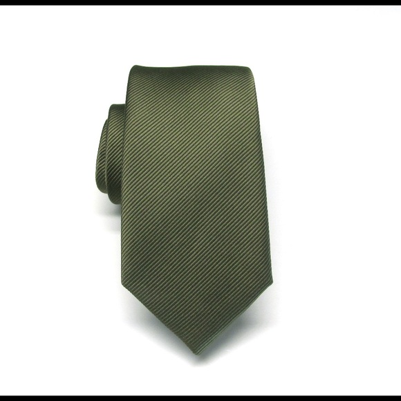 Total of 7 Skinny Dark Olive Green Ties - Picture 1 of 3